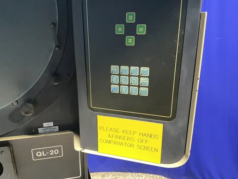 OGP 20” OPTICAL COMPARATOR   -  QL20S