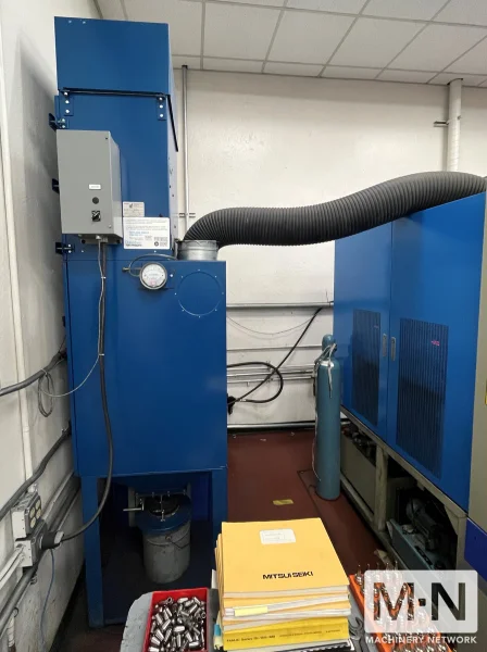 Mitsui Seiki VL30 CNC Vertical Machining Center