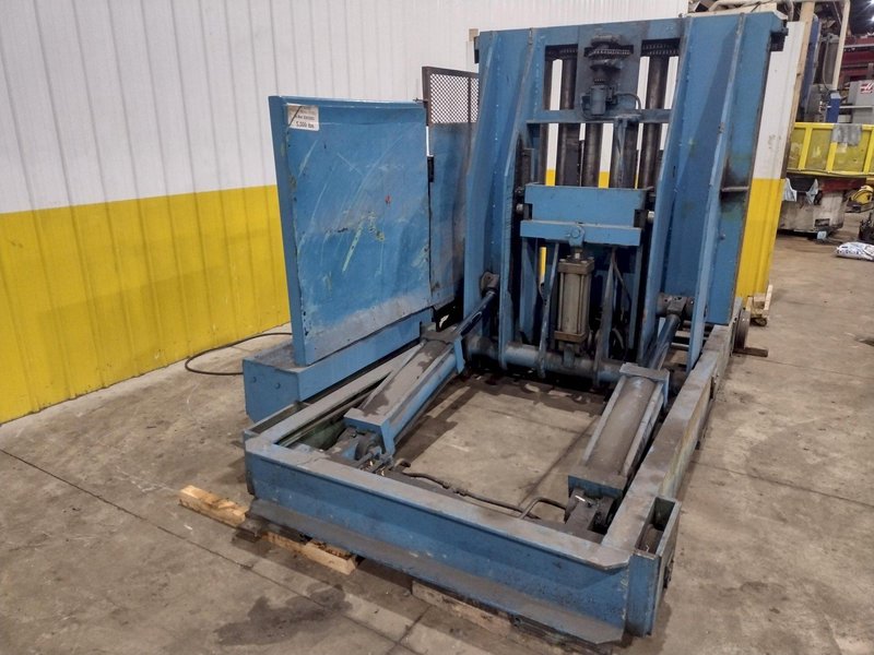 20,000 LBS BRANER HYDRAULIC COIL UPENDER WITH POWER FEED CONVEYOR: YOBRO #25238