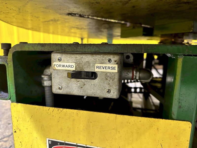 5,500 LBS X 48&quot; AWC (ACCRA-WIRE CONTROLS) MODEL #F-200 HORIZONTAL PALLET TYPE POWERED DE-COILER REEL: STOCK #20066