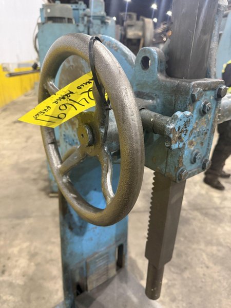 6 TON FAMCO MODEL #5R ARBOR PRESS: YOBRO #24691