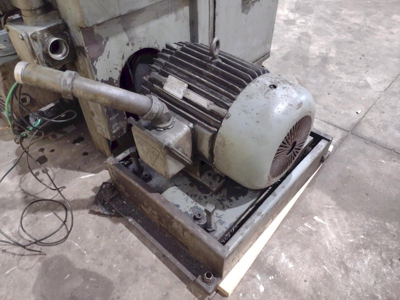32" X 96" LEBLOND MODEL #3220NF HEAVY PATTERN ENGINE LATHE 2.75"
 HOLE : YOBRO #25769