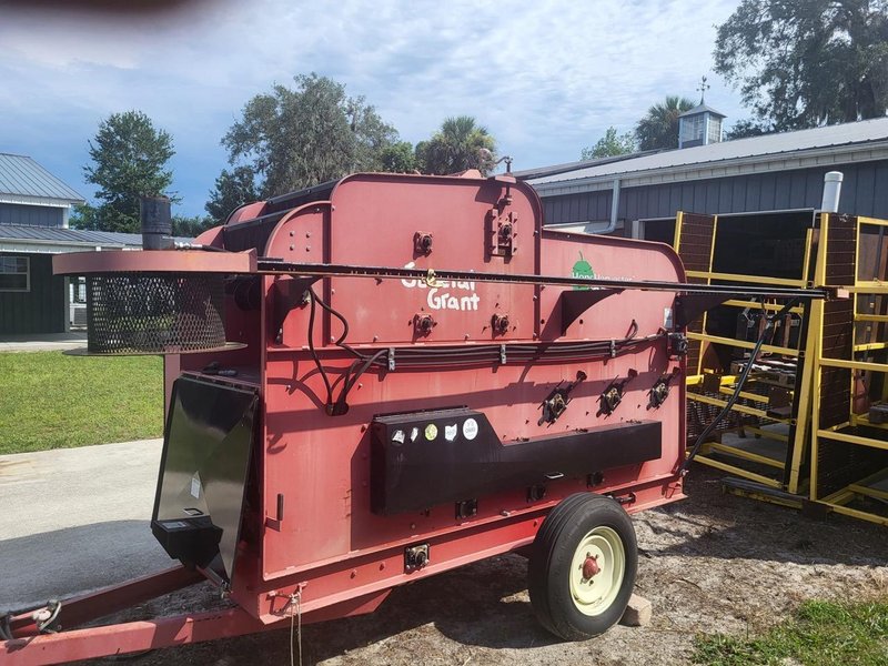 2017 HopsHarvester Hopster 5P Mobile Hop Harvester, PTO-Driven, ~40 Hours, Operational Video