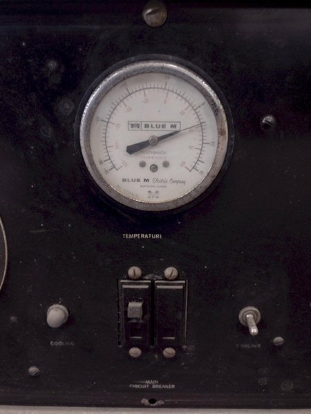 -120 DEGREE BLUE-M MODEL #B3005-Q ENVIRONMENTAL CHAMBER: STOCK 17356