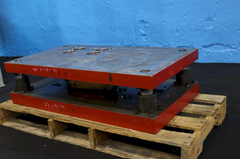 18&quot; X 34&quot; 4 PIN PRECISION DIE SET (NEW.)  STOCK #73495