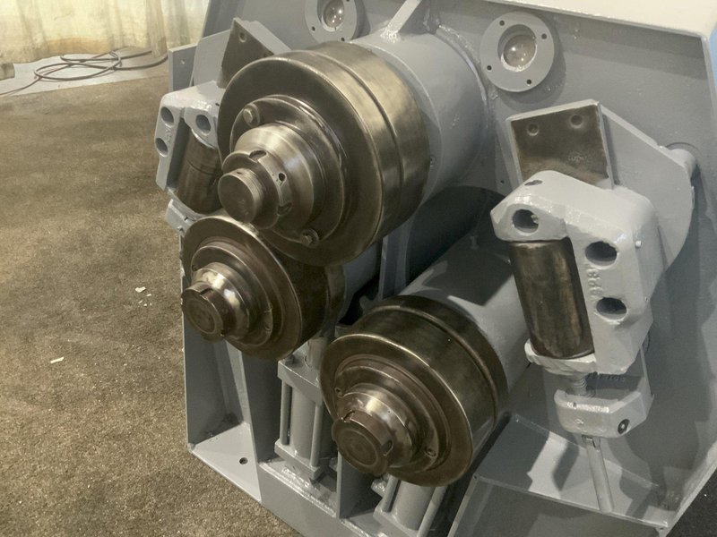 3" X 3" X 3/8" PULLMAX MODEL # Z31 ANGLE BENDING ROLLS: STOCK #79291