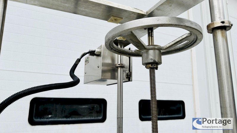 Inline Filling Systems  | Six-Headed Semi-Automatic  |  Overflow Filler