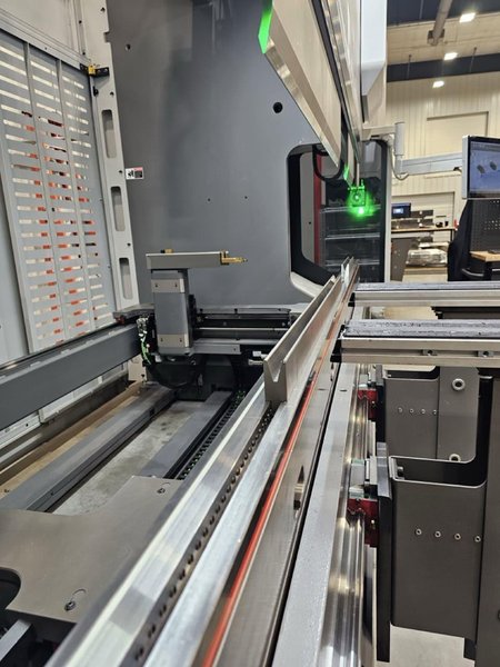 165 Ton x 10′ Bystronic Xpert Pro 150/3100 Extended Hydraulic Press Brake, 2022