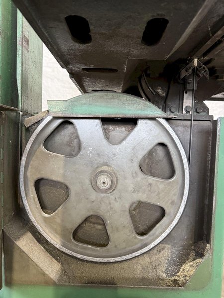 16" DOALL ML-16 VERTICAL BANDSAW. STOCK # 1118824