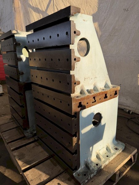 20" X 40" DEVLIEG BOX TYPE 4-PIECE ANGLE PLATE SET. STOCK # 0115126