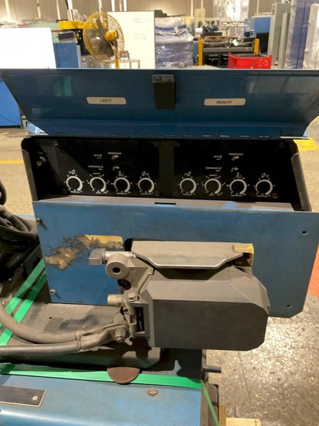 MILLER CP-302 WELDER W 60SERIES WIRE FEEDER USED