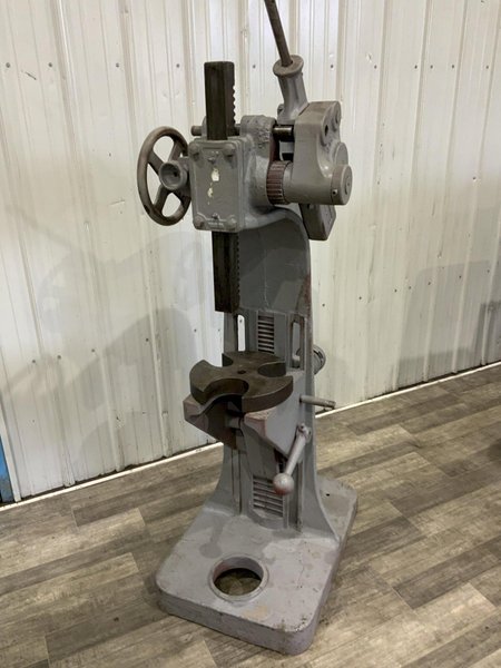 12 TON ATLAS NO. 4 ARBOR PRESS: STOCK #81388