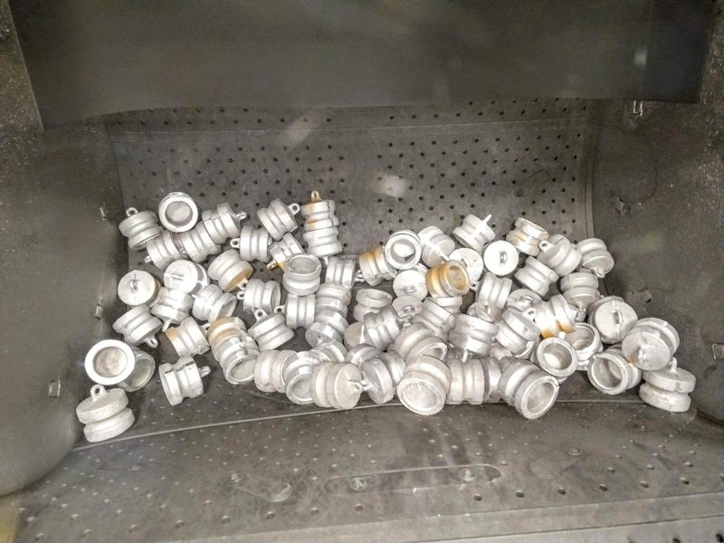 5 Cubic Foot Rubber Belt Tumble Blast System