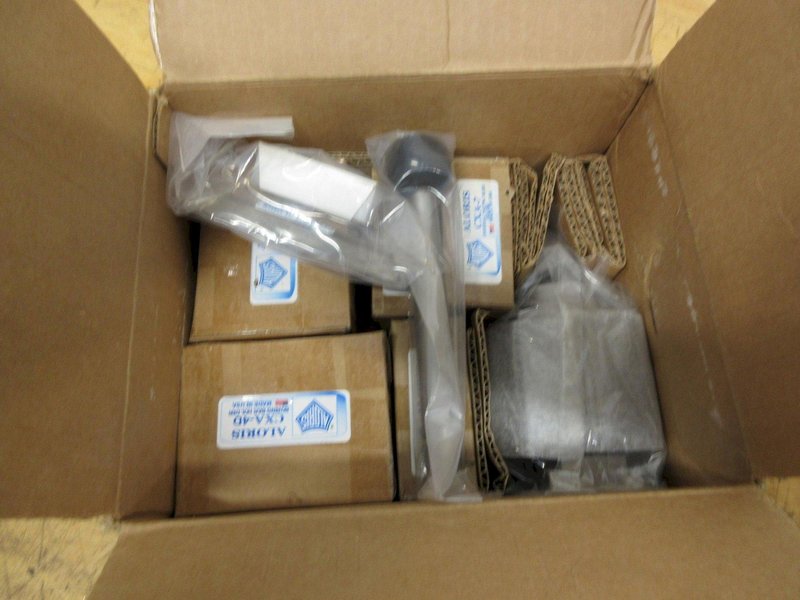 Aloris CXA Tool Post Kit ***New in Packages**, (8pc) Set with Tool Post and Assorted Holders- Auction Item