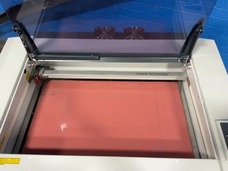 TROTEC 29” X 17” SPEEDY 300 LASER ENGRAVER  -  8011 SPEEDY300 C25
