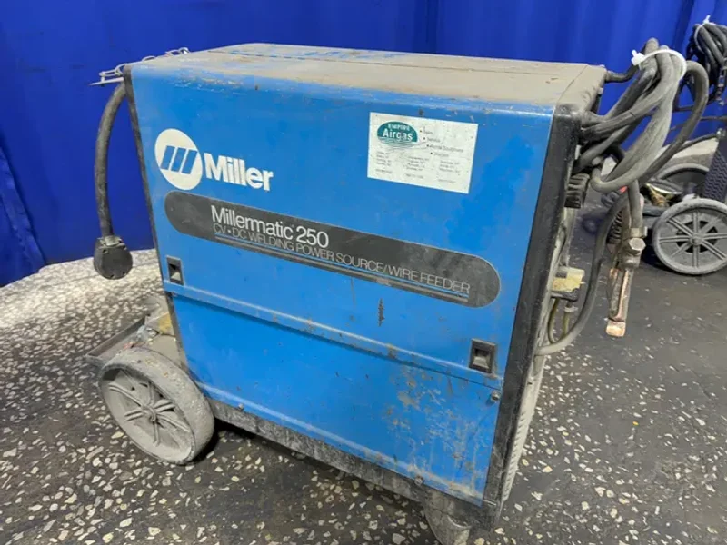 Miller 200 Amp Welder  - Millermatic 250
