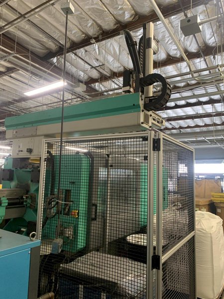 2012 ARBURG ALL ROUNDER 630S 2500-800 275 TON INJECTION MOLDING MACHINE COMPLETE WITH 2012 ARBURG MULTILIFT SELECT ROBOTIC ARM