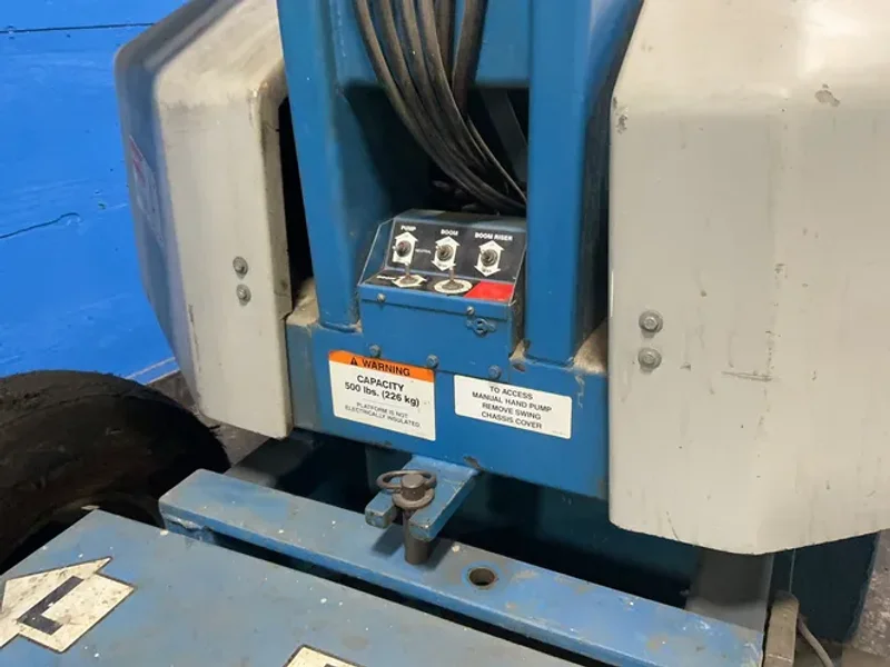 Genie Industries 500 Lbs Boom Lift - Z-30/20 Hd
