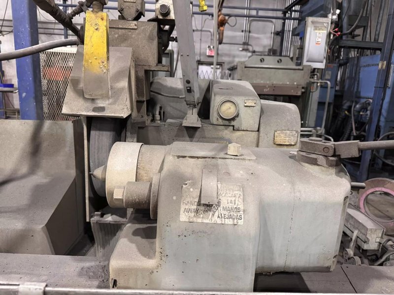 TOYODA GPU40-120 CYLINDRICAL GRINDER. STOCK # 0653726