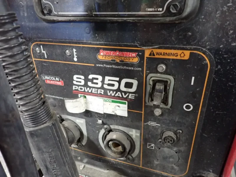 LINCOLN 350 A WELDER  -  POWER WAVE S350