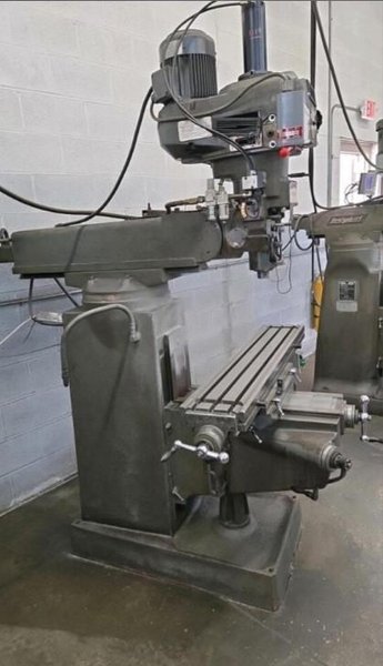LAGUN MODEL FTV-2 VERTICAL RAM TYPE KNEE MILL : YOBRO 25403