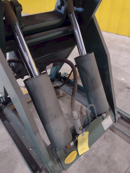 3800 LB X 57" X 42" SOUTHWORTH MODEL #LS4-36 ROLLER TOP HYDRAULIC LIFT TABLE: STOCK #20881