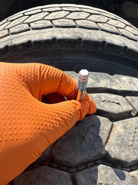 2022 Kenworth T680 1XKYD49X5NJ499897