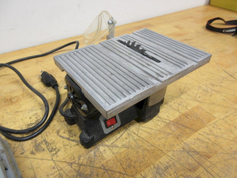Miniature Table Saw with Remote Foot Pedal, 3.5" Blade, 7.5" x 5.5" Cutting Table- Auction Item