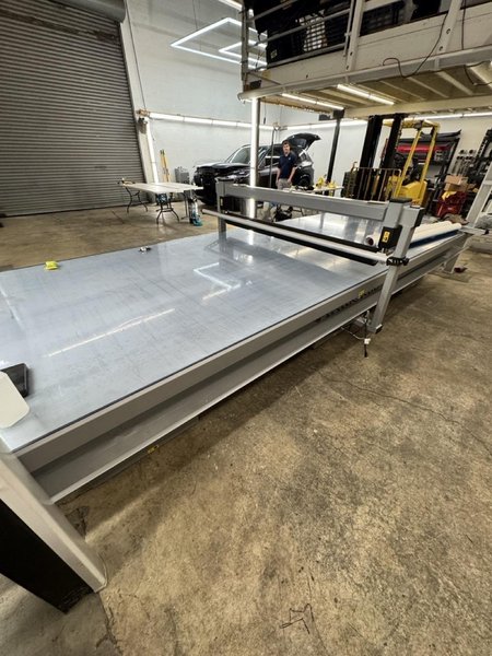 ROLLSROLLER 540/170 Premium Flatbed Applicator, 2021 – 64″ Wide LED Laminating Table, 1290 SQ FT/HR Output