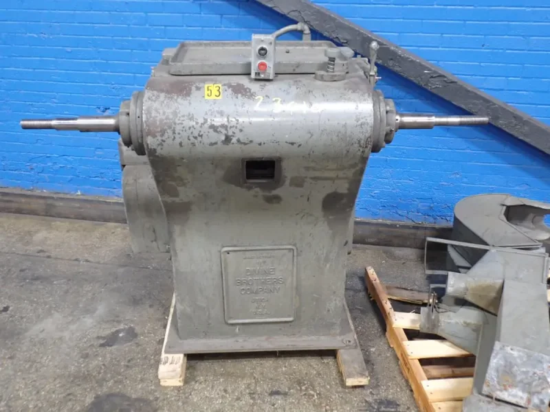 DIVINE BROTHERS COMPANY DOUBLE-ENDED BUFFER