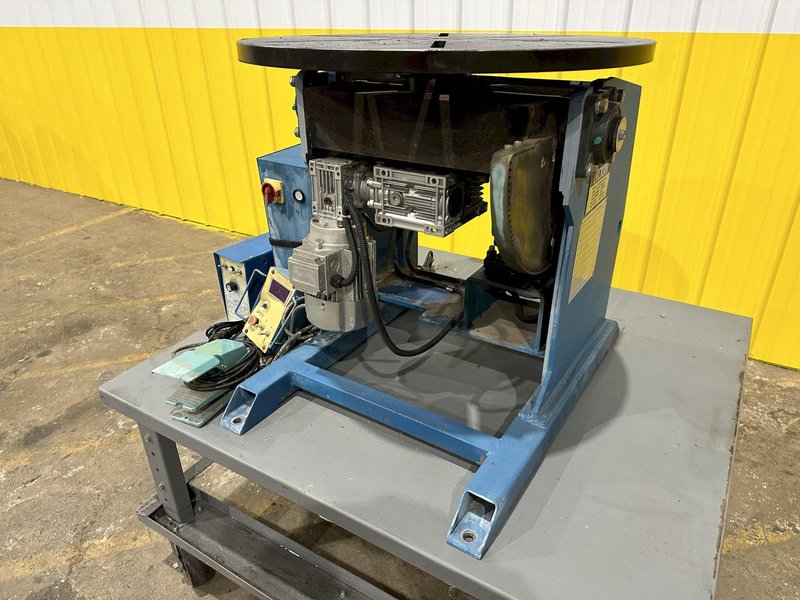 1300 LBS LACROIX MODEL #LAWP600 POWERED WELDING POSITIONER: STOCK #18443
