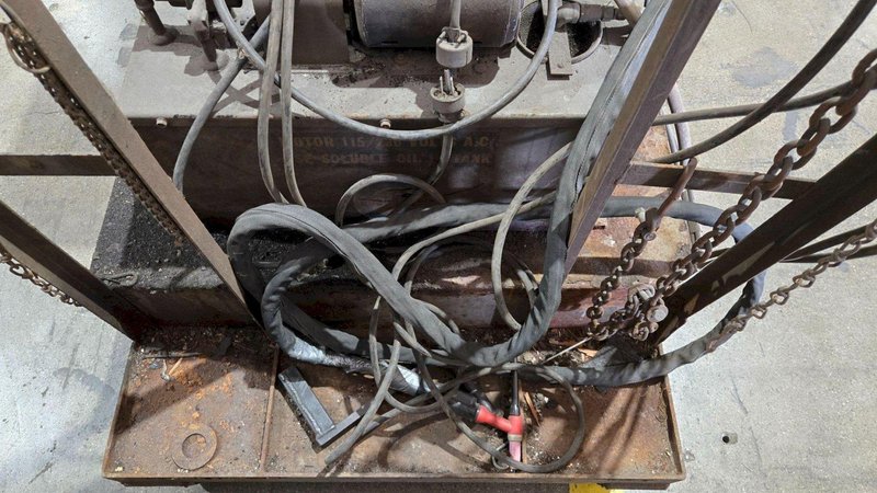 MILLER 330A/BSP AC-DC INERT GAS WELDER USED