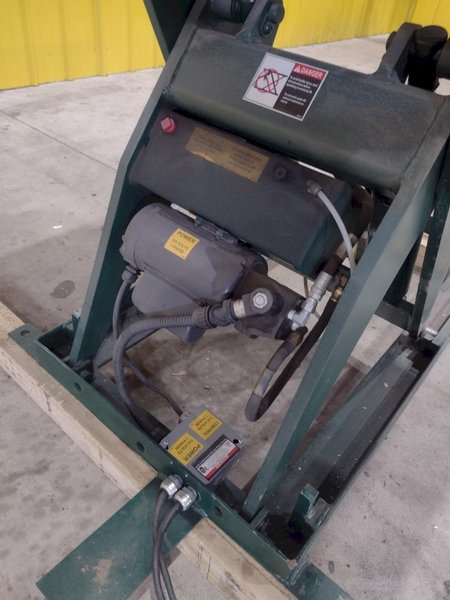 3800 LB X 57" X 42" SOUTHWORTH MODEL #LS4-36 ROLLER TOP HYDRAULIC LIFT TABLE: STOCK #20881