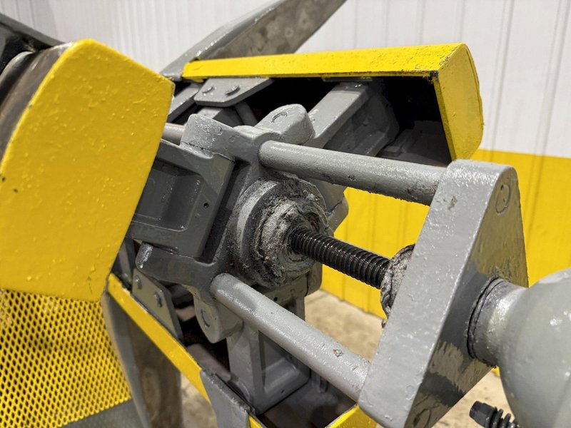 2500 LBS X 12&quot; COOPER WEYMOUTH DOUBLE END PULL-OFF COIL REEL UNCOILER: STOCK #22619