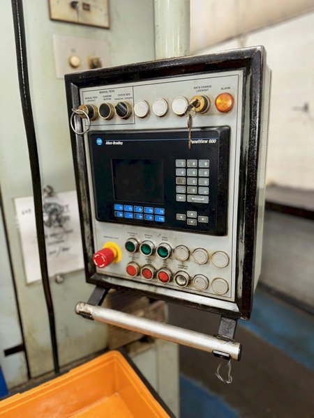 Euroturn 8/32 Multiple Spindle bar machine