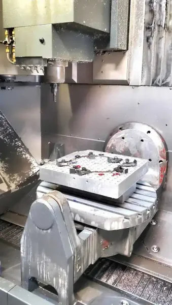 HAAS UMC-750SS | Machining Centers, Vertical, (5-Axis or More)