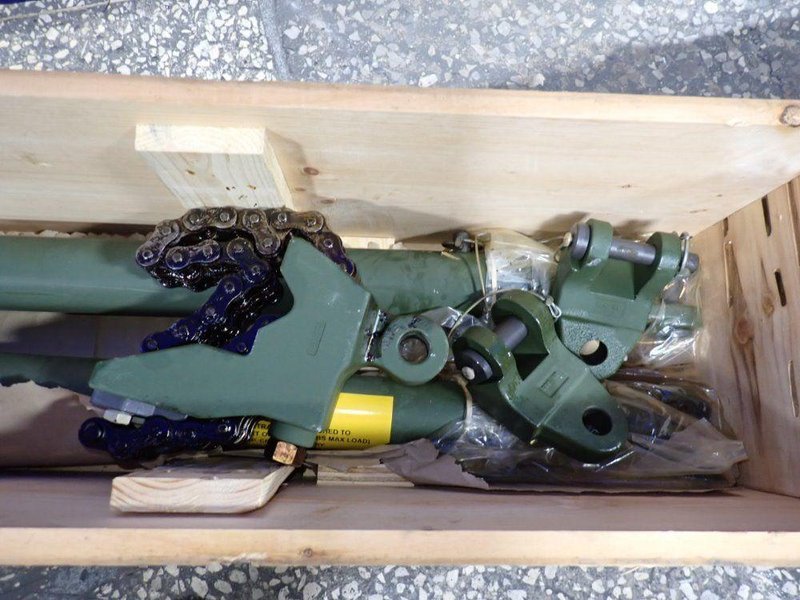 HDT TACTICAL SYSTEMS INC TOW BAR  -  4910-01-365-9304