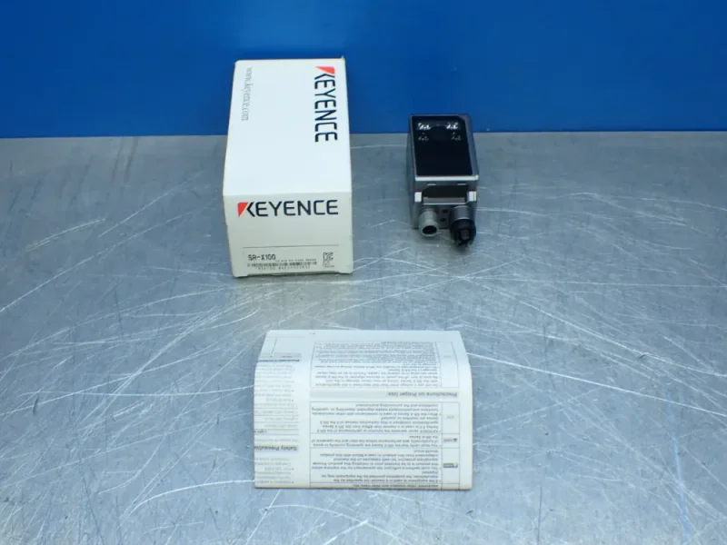 KEYENCE 1D AND 2D CODE READER  -  SR-X100
