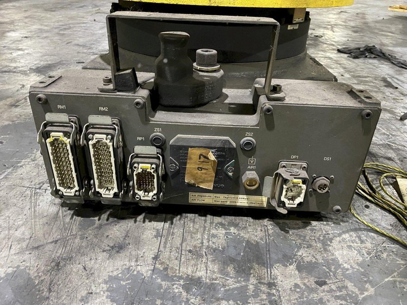 FANUC – M-900iA/350 w/ R-30iA Controls PARTS ONLY