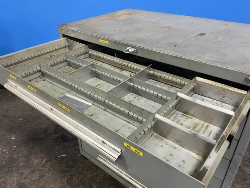 7 DRAWERS TOOL CABINET