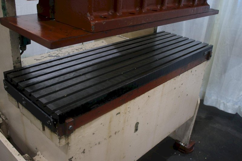 40 TON ROUSSELL DOUBLE CRANK GAP FRAME PRESS: STOCK #75133