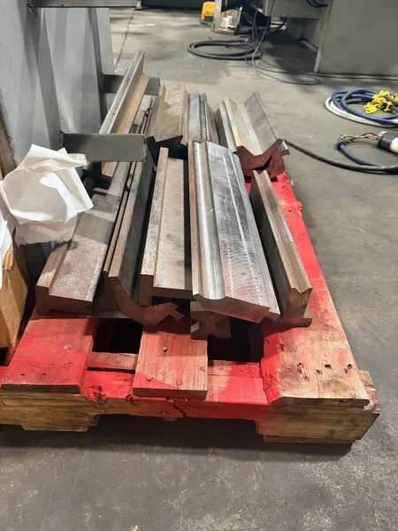 USED ERMAK POWER BEND PRO 83" X 66 TON HYDRAULIC 3 AXIS CNC PRESS BRAKE