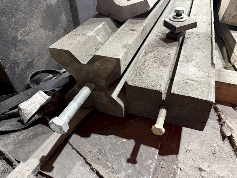 20' LONG X 4-WAY PRESS BRAKE DIE; WITH 1, 2, 3, 4" OPENINGS: YOBRO #25006