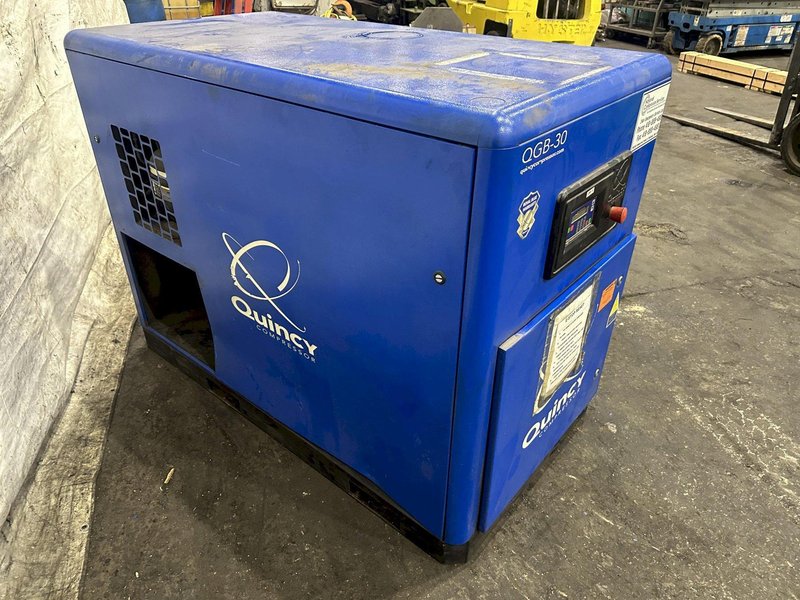 30 HP QUINCY ROTARY SCREW AIR COMPRESSOR: STOCK #79314