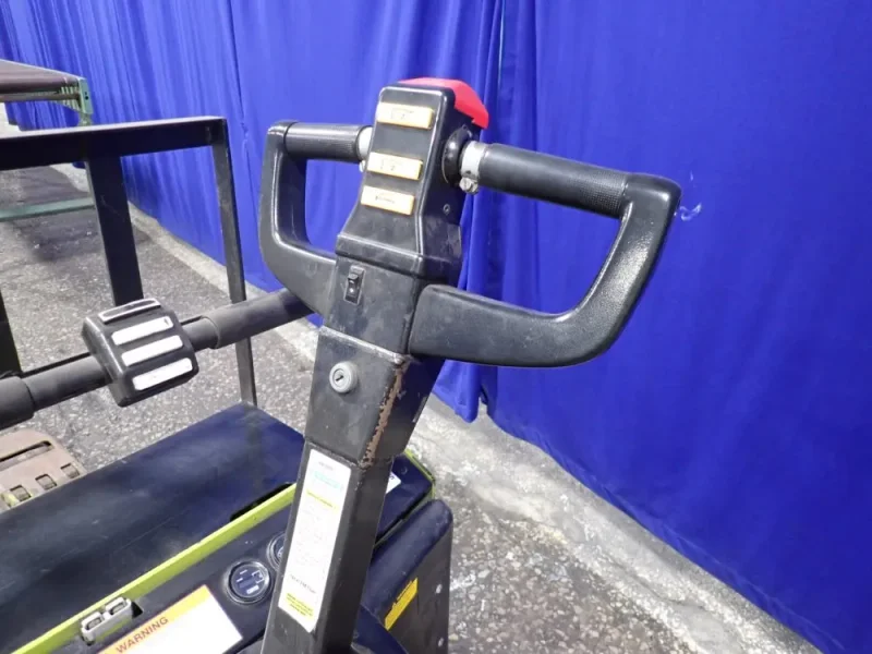 CLARK 6000 LBS ELECTRIC PALLET JACK  -  HWD 30