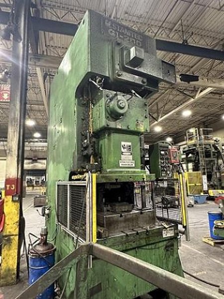 200 TON STAMTEC MODEL #G1-200 (NEW 2000) GAP FRAME PRESS