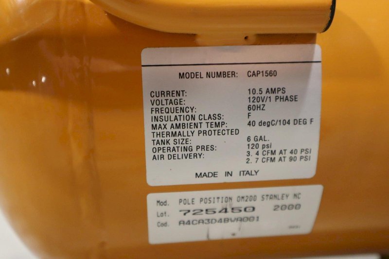 Bostitch CAP1560, 6 Gallon 120 PSI Portable Air Compressor- Auction Item