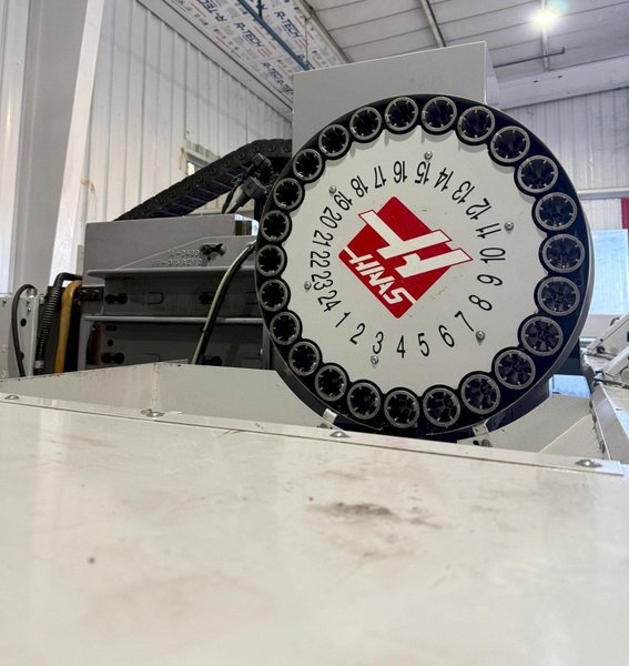 Haas VF-5B/40 CNC Vertical Machining Center – Mill