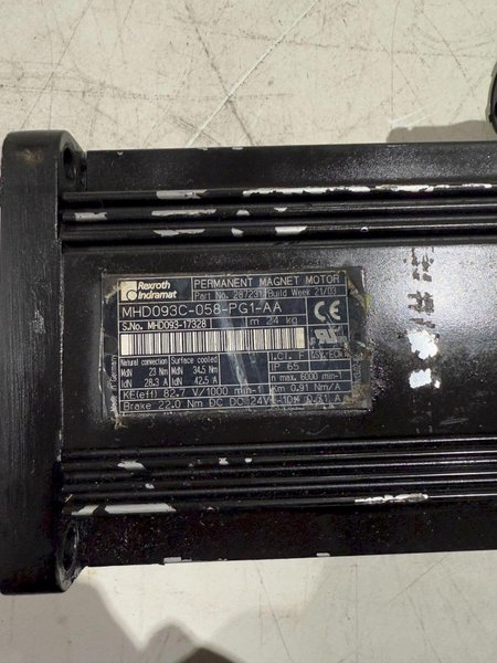 REXROTH INDRAMAT MHD093C-058-PG1-AA SERVO MOTOR USED