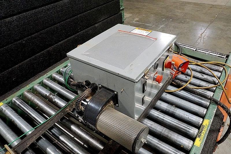 42" WIDE x 100 FEET ROACH POWER DRIVEN ROLLER / BELT CONVEYOR: YOBRO #24711